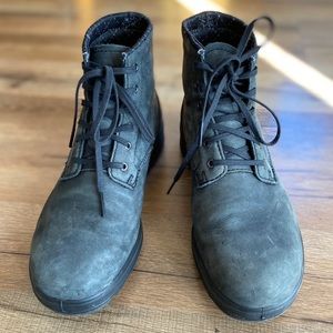 Blundstone Women’s Lace Up Boot (Rustic Black)